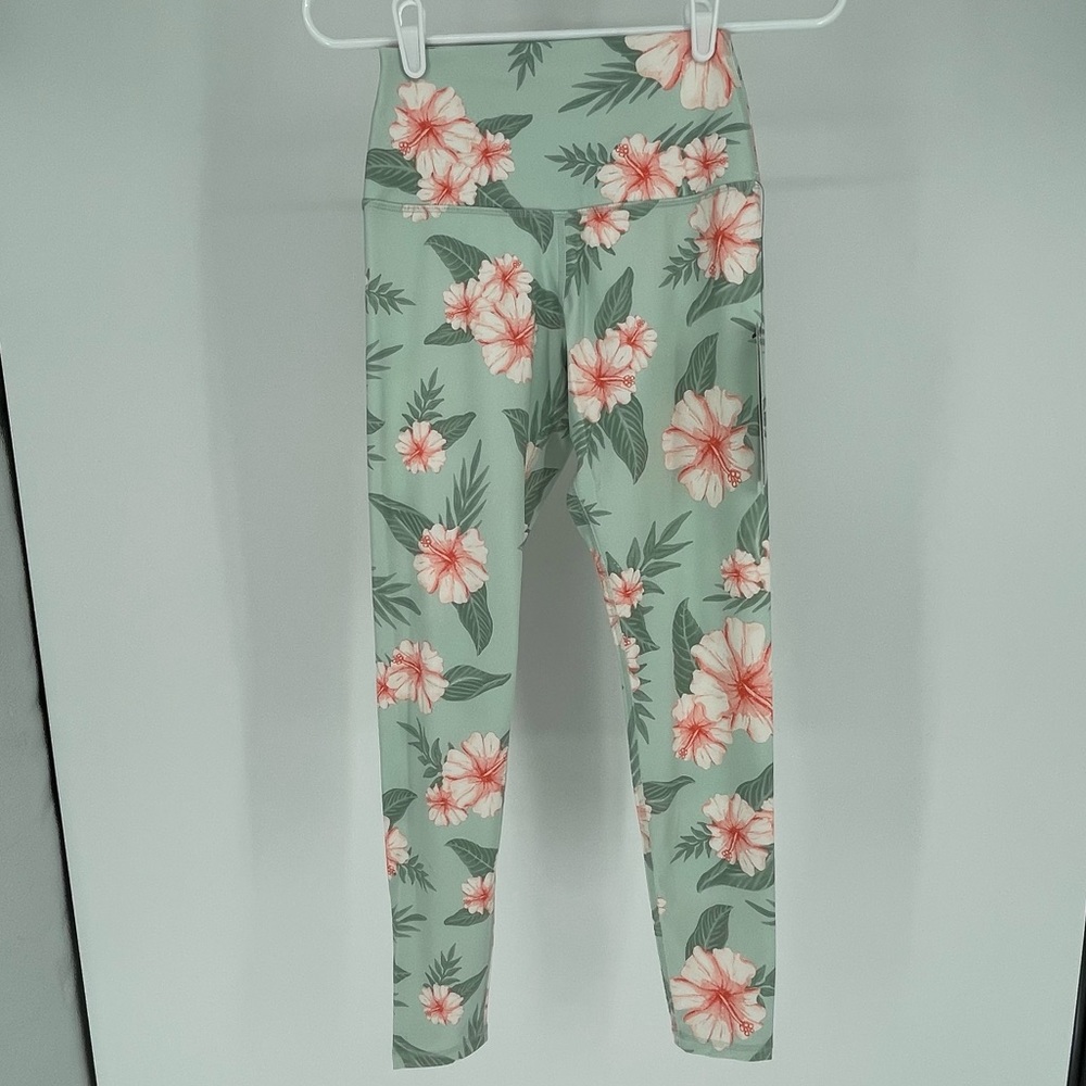 GLYDER NWT WOMEN’S HIGH POWER TROPICAL BLOOM HAWAIIAN LEGGINGS XS GREEN - Picture 2 of 6